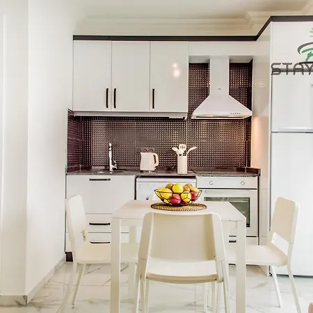 Forest Park Apartment *